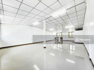 10110, Bangkok, Thailand 10110, Bangkok, Thailand