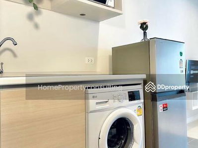 Metro Sky Wutthakat, Bangkok, Thailand Metro Sky Wutthakat, Bangkok, Thailand