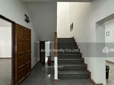 3-story semi-detached house, Town in Town, Bangkok, Thailand 3-story semi-detached house, Town in Town, Bangkok, Thailand