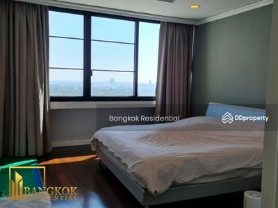 Royal River Place, Bangkok, Thailand Royal River Place, Bangkok, Thailand