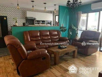 Top View Tower, Bangkok, Thailand Top View Tower, Bangkok, Thailand