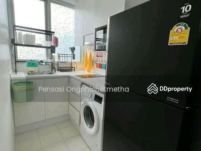 Life @ Sathorn 10, Bangkok, Thailand Life @ Sathorn 10, Bangkok, Thailand