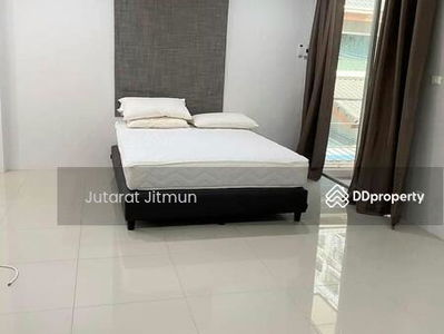 Arena Garden On Nut 44, Bangkok, Thailand Arena Garden On Nut 44, Bangkok, Thailand