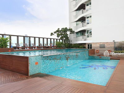 Urbana Langsuan, Bangkok, Thailand Urbana Langsuan, Bangkok, Thailand