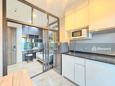 Whizdom Avenue Ratchada-Ladprao, Bangkok, Thailand Whizdom Avenue Ratchada-Ladprao, Bangkok, Thailand