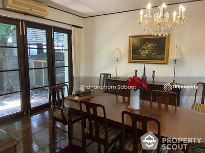 Large 3-Bedroom House, Bangkok, Thailand Large 3-Bedroom House, Bangkok, Thailand