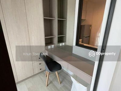 Life One Wireless, Bangkok, Thailand Life One Wireless, Bangkok, Thailand