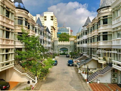 10110, Bangkok, Thailand 10110, Bangkok, Thailand