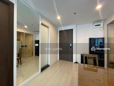 Rhythm Sathorn-Narathiwas, Bangkok, Thailand Rhythm Sathorn-Narathiwas, Bangkok, Thailand