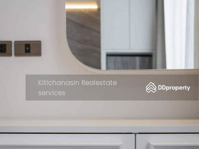 Lyss Ratchayothin, Bangkok, Thailand Lyss Ratchayothin, Bangkok, Thailand