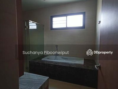 House For Rent : Ekamai 12 Open For Home office, Bangkok, Thailand House For Rent : Ekamai 12 Open For Home office, Bangkok, Thailand