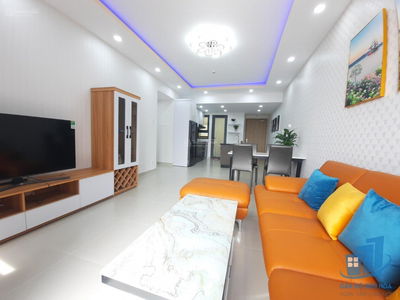 Topaz Twins, Vietnam Topaz Twins, Vietnam