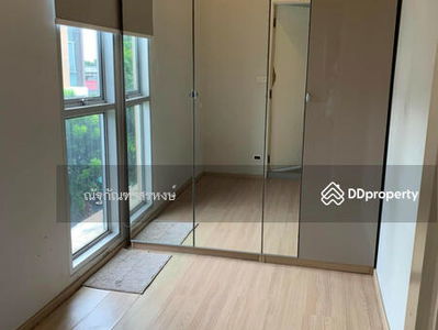 Siamese Blossom at Fashion Ramintra 64, Bangkok, Thailand Siamese Blossom at Fashion Ramintra 64, Bangkok, Thailand