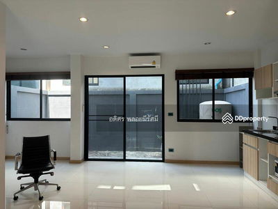 House Clover Ratchaphruek-Chaengwattana, Nonthaburi, Thailand House Clover Ratchaphruek-Chaengwattana, Nonthaburi, Thailand