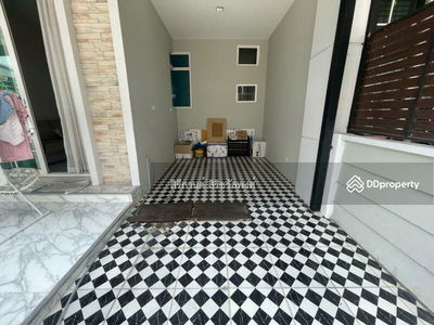 Townhome Golden Town Wong Sawang - Khae Rai, Nonthaburi, Thailand Townhome Golden Town Wong Sawang - Khae Rai, Nonthaburi, Thailand