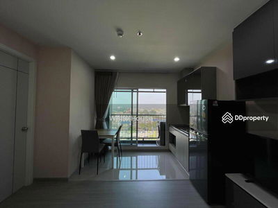 The President Charan-Yaek Fai Chai Station, Bangkok, Thailand The President Charan-Yaek Fai Chai Station, Bangkok, Thailand