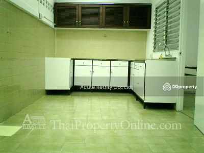 Yenarkard Residence, Bangkok, Thailand Yenarkard Residence, Bangkok, Thailand