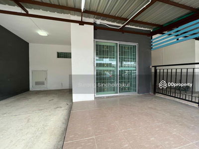 Pruksa ville 56, Nakhon Pathom, Thailand Pruksa ville 56, Nakhon Pathom, Thailand