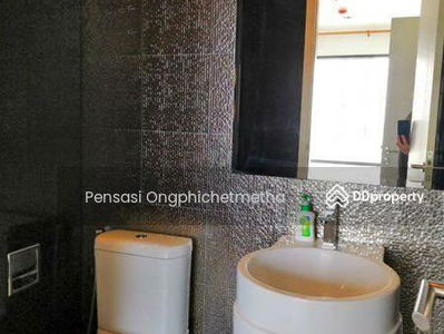 Rhythm Sukhumvit 36-38, Bangkok, Thailand Rhythm Sukhumvit 36-38, Bangkok, Thailand