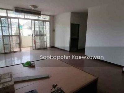 10400, Bangkok, Thailand 10400, Bangkok, Thailand