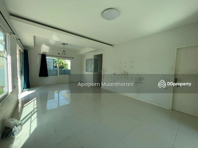 Manthana Village, Nakhon Pathom, Nakhon Pathom, Thailand Manthana Village, Nakhon Pathom, Nakhon Pathom, Thailand