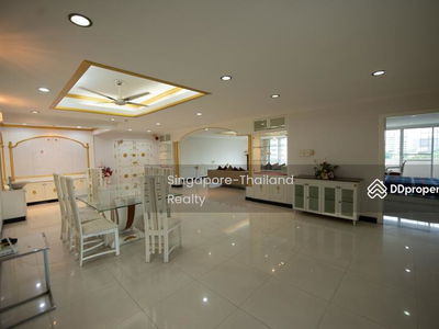 Oriental Towers, Bangkok, Thailand Oriental Towers, Bangkok, Thailand