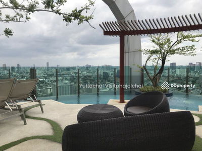 Life Ratchadapisek, Bangkok, Thailand Life Ratchadapisek, Bangkok, Thailand