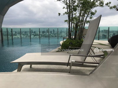 Life Ratchadapisek, Bangkok, Thailand Life Ratchadapisek, Bangkok, Thailand