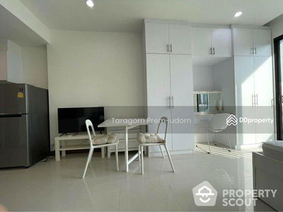 Supalai Premier Asoke, Bangkok, Thailand Supalai Premier Asoke, Bangkok, Thailand