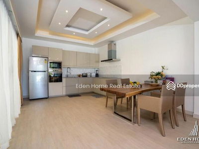 Beach Villa Holiday, Phuket, Thailand Beach Villa Holiday, Phuket, Thailand