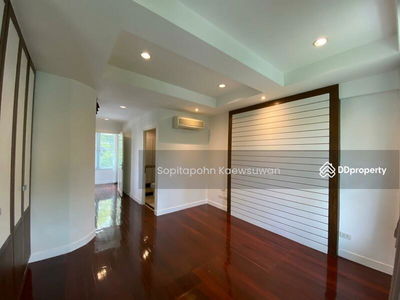 10110, Bangkok, Thailand 10110, Bangkok, Thailand