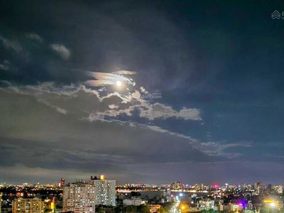 Kosmo Tay Ho, Vietnam Kosmo Tay Ho, Vietnam