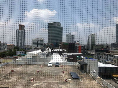 Klang Krung Resort (Ratchada 7), Bangkok, Thailand Klang Krung Resort (Ratchada 7), Bangkok, Thailand