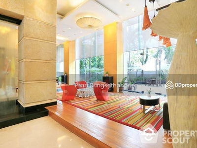 Urbana Langsuan, Bangkok, Thailand Urbana Langsuan, Bangkok, Thailand