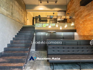 Private Swimming Pool | 4 Bedrooms House for Sale and Rent in Sukhumvit, Bangkok near BTS Ekkamai, Bangkok, Thailand Private Swimming Pool | 4 Bedrooms House for Sale and Rent in Sukhumvit, Bangkok near BTS Ekkamai, Bangkok, Thailand