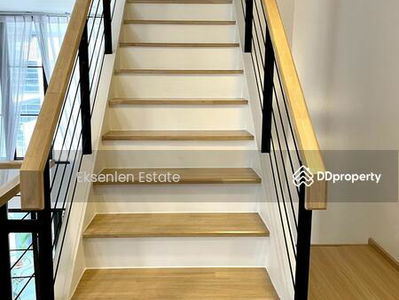 Townhouse in Pattanakarn 32, Bangkok, Thailand Townhouse in Pattanakarn 32, Bangkok, Thailand