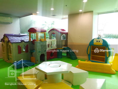 Piyathip Place, Bangkok, Thailand Piyathip Place, Bangkok, Thailand