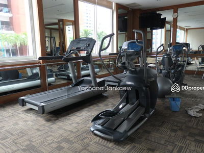 Langsuan Ville, Bangkok, Thailand Langsuan Ville, Bangkok, Thailand