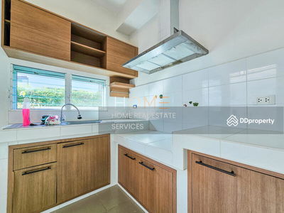 Mantana Lake Watcharapol, Bangkok, Thailand Mantana Lake Watcharapol, Bangkok, Thailand