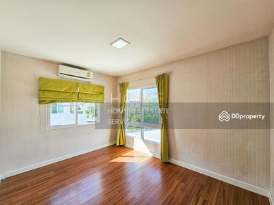 Mantana Lake Watcharapol, Bangkok, Thailand Mantana Lake Watcharapol, Bangkok, Thailand