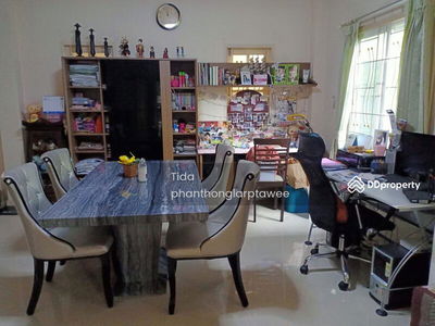 Detached House @ Soi Bann Burirom, Bangkok, Thailand Detached House @ Soi Bann Burirom, Bangkok, Thailand