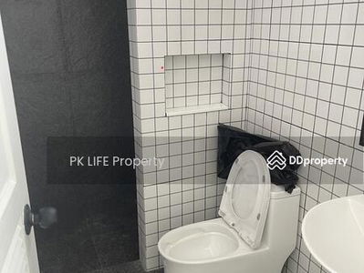 Housing in Ban Ratsada, Thailand Housing in Ban Ratsada, Thailand