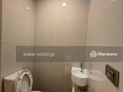 Park Origin Phrom Phong, Bangkok, Thailand Park Origin Phrom Phong, Bangkok, Thailand