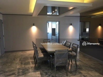 D.S. Tower 1 Sukhumvit 33, Bangkok, Thailand D.S. Tower 1 Sukhumvit 33, Bangkok, Thailand