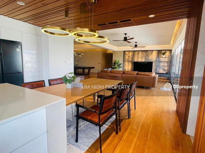 Phatsana Garden, Bangkok, Thailand Phatsana Garden, Bangkok, Thailand