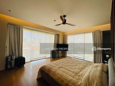 Phatsana Garden, Bangkok, Thailand Phatsana Garden, Bangkok, Thailand