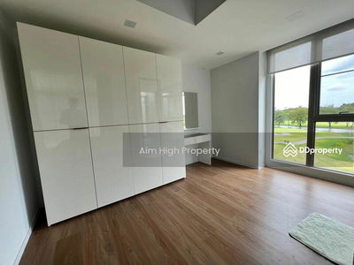 VIVE Rama 9, Bangkok, Thailand VIVE Rama 9, Bangkok, Thailand