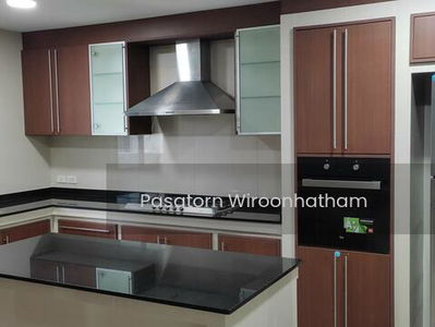 Govind Tower, Bangkok, Thailand Govind Tower, Bangkok, Thailand