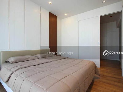 Park Origin Phrom Phong, Bangkok, Thailand Park Origin Phrom Phong, Bangkok, Thailand