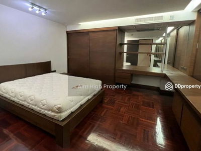 City Lakes Tower, Bangkok, Thailand City Lakes Tower, Bangkok, Thailand